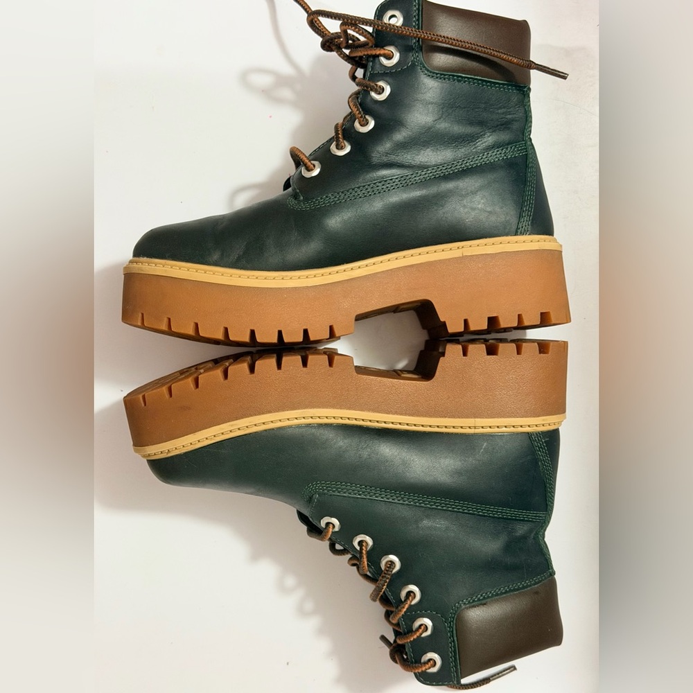Timberland Dark Green and Brown Platform Boots - Picture 2 of 16